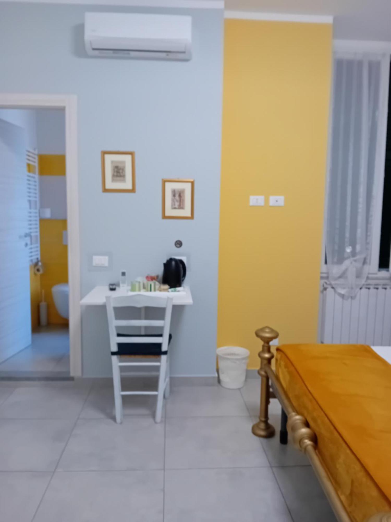 Justkey Hotel La Spezia Room photo